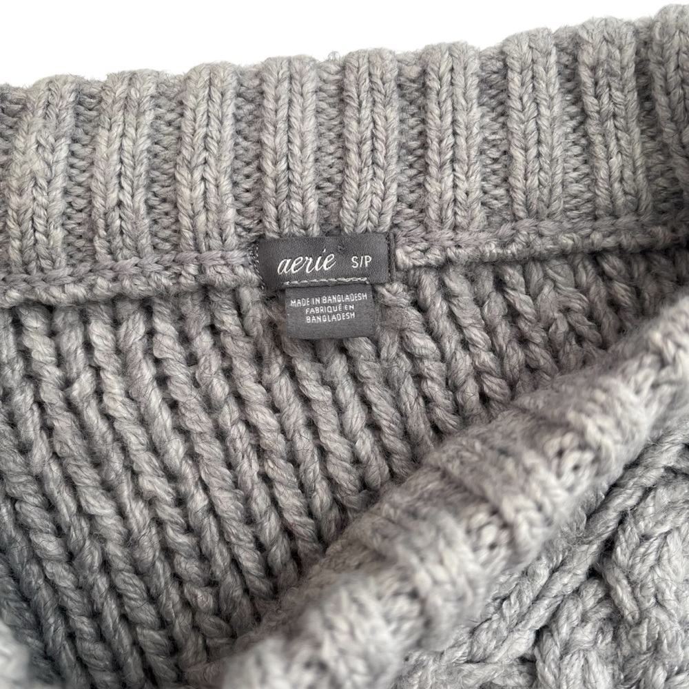 aerie gray cable knit crewneck sweater acrylic blend S - Picture 10 of 12
